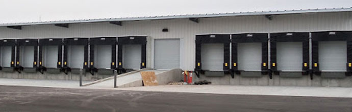 Commercial garage
